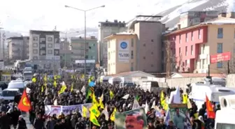 Hakkari'de Öcalan'a Özgürlük Yürüyüşü