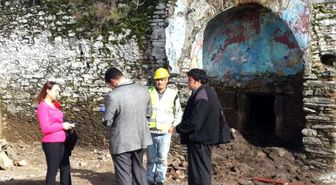 Tarihi Hamamdaki Restorasyon Çalışmasında 3 El Bombası Bulundu