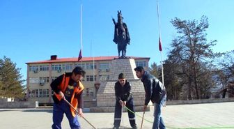 Oltu'da İlginç Protesto