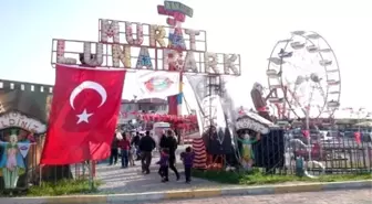 Başkan Türe'den Çocuklara Lunapark Hediyesi