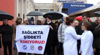 Bursa'da, Saldırıya Uğrayan Doktora Meslektaşlarından Destek