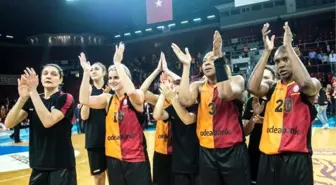 Galatasaray Prag'ı Farklı Yendi