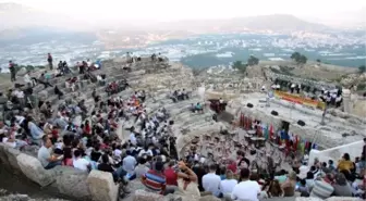 Rhadiapolis Antik Tiyatrosu Stoasının Restorasyon İhalesi İmzalandı