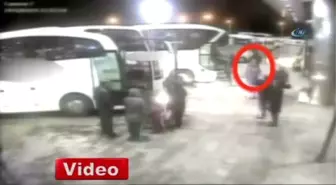 Bakmayın Öyle Nazlı Durduğuna O Bir Erkek