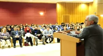 Prof. Dr. Yaylalı 'Kariyer Günü' Etkinliğinde Konuştu: 'Sevdiğiniz İşi Yapın'