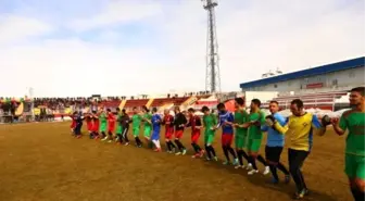Van'da Kobani Turnuvası Şenliği