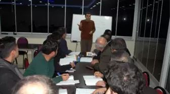 Suriye'deki Savaştan Kaçan Nemr, Adıyaman'da Arapça Kurs Açtı
