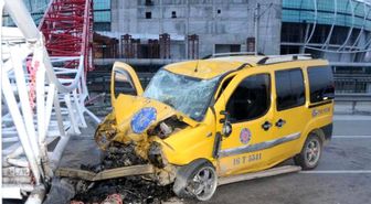 Taksisine Timsah Arena Vinci Düşünce Ölen Sürücü Toprağa Verildi