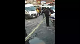 Beyoğlu'nda Servis Minibüslerine Silahlı Saldırı