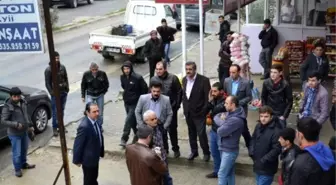 Üç Aydır Maaş Alamayan Taşeron İşçiler Ünlü Markanın Mallarına El Koydu