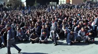 Boytaş İşçileri Holding Binasına Yürüdü