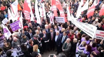 Pekünlü Davasında CHP Protestosu