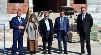 İlçe Milli Eğitim Müdürü Kocagöz, Okul İnşaatında İncelemelerde Bulundu