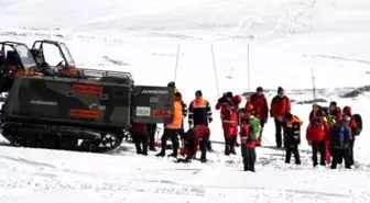 Erciyes Kayak Merkezi'nde Çığ Tatbikatı