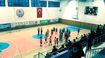 Basketbol Maçında Kavga