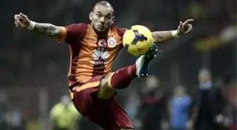 Galatasaray İkinci Başkanı: Ben Olsam Sneijder'i Satardım