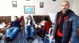 Çorap Fabrikasında Kan Vermek İçin Üretime 1 Gün Ara Verildi
