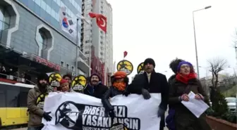 İstanbul'da Güney Kore'ye Biber Gazı Protestosu