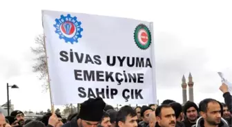 Sivas'ta İşçilerin Maaş Eylemi