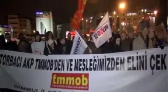 TMMOB Üyelerinden Kadıköy'de Meşaleli Yürüyüş