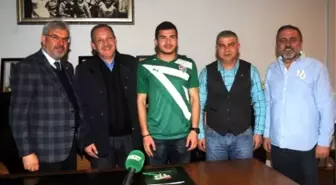 Bursaspor Genç İsimle Sözleşme Uzattı