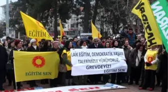 Eğitim-Sen Tekirdağ Şubesi Bir Gün İş Bıraktı