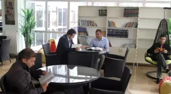 Hem Spor Salonu Hem Kütüphane