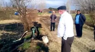 Tutuşan Su Pompasını Söndürmek İsteyen Kişi, Hayatını Kaybetti