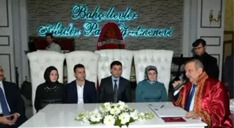 Bahçelievler Belediyesi'nden Sevgililere Resmi Nikah