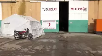 Türk Kızılayı'nın Kazanları Kobanililer İçin Kaynıyor