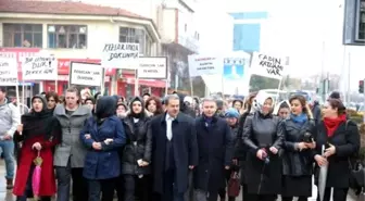 Kazan'da Özgecan İçin Yürüdüler