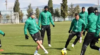 Akhisar Belediyespor'da Fenerbahçe Maçı Hazırlıkları Başladı