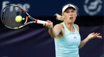 Wozniacki Hastalığına Rağmen Kazandı