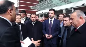 Esnaflar, Avm'nin Elektriklerinin Kesmesine İzin Vermedi