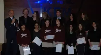 İkem Almanya'da Kültürleri Buluşturdu