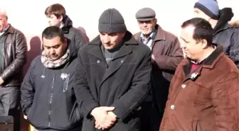 Yurtta Ölü Bulunan Lise Öğrencisi, Son Yolculuğuna Uğurlandı