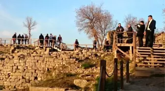 Gazeteciler Troia Ören Yerini Gezdi