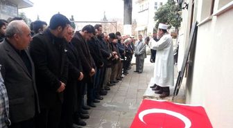 Kuşadası'nda Fırat Yılmaz Çakıroğlu İçin Gıyabi Cenaze Namazı Kılındı