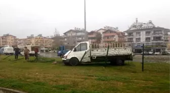 Antalya'da Trafik Kazası: 1 Yaralı