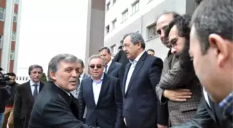 Abdullah Gül, Babası ve Bir Yakınını Hastanede Ziyaret Etti