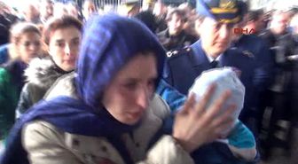İzmir - Acılı Anne, Doruk İçin Dik Duracağım