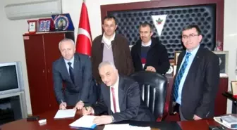 Orhaneli Belediyesi'nde Toplu Sözleşme Sevinci
