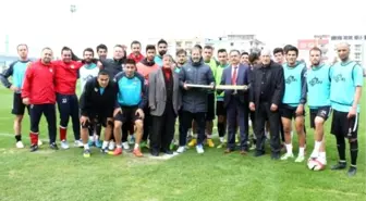 Manisaspor'a Baklavalı Moral