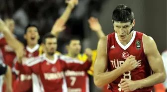 Ersan İlyasova: Eurobasket 2015'te Başarılı Olacağız