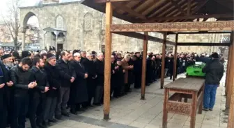 Erzurum Ulemasından Yunus Kaya Toprağa Verildi