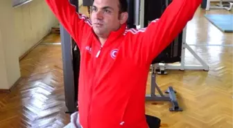 Eşref Apak Dünya Şampiyonası'n Adana'da Hazırlanıyor