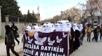 Nusaybin'de Kadınlar, İç Güvenlik Paketini Protesto Etti