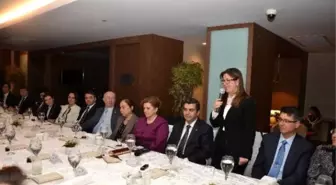 Vali Düzgün, Vali Yasemin Çetinkaya Onuruna Veda Yemeği Düzenledi