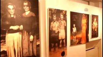 Atina'da 'Çizgilerle Dostluk' Sergisi