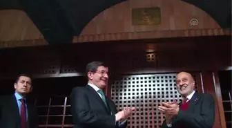 Davutoğlu, Şehit Diplomatlar İçin Dua Etti